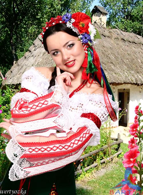 Женский обычай - женщина на украинском наряде Женский обычай - женщина на украинском наряде